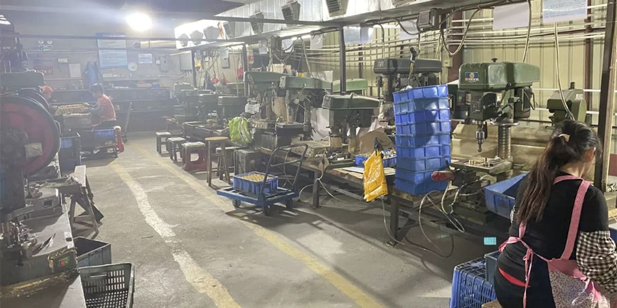 Warehouse and Shipping